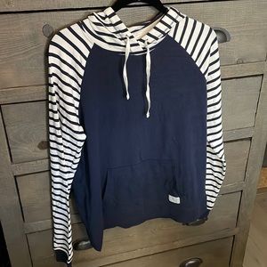 Orvis NWT Navy Blue Striped Hoodie